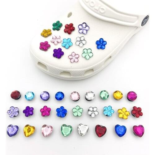1 pcs Crystal Heart-shaped Pearl Diamond Shoe Charms Garden Shoe Accessories Buckle Decorations Fit Croc Wristband JIBZ