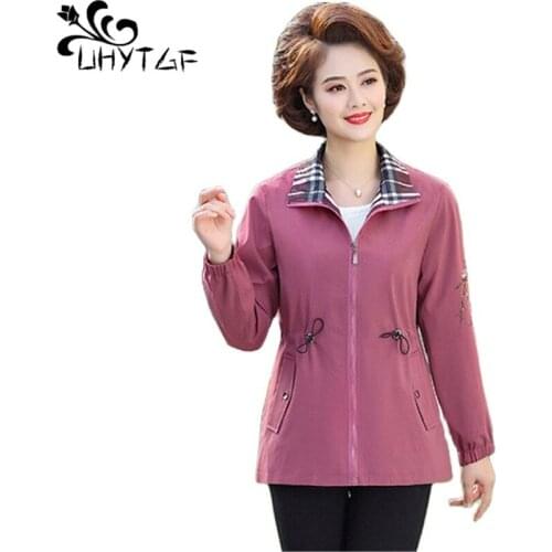 UHYTGF Women Spring Autumn Trench Coat Fashion Embroidered Casual Female Short Windbreaker Outerwear Thin Top 5XL Plus Size 1762