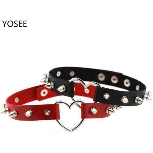 Harajuku Spike Rivet Leather Peach Heart Collar