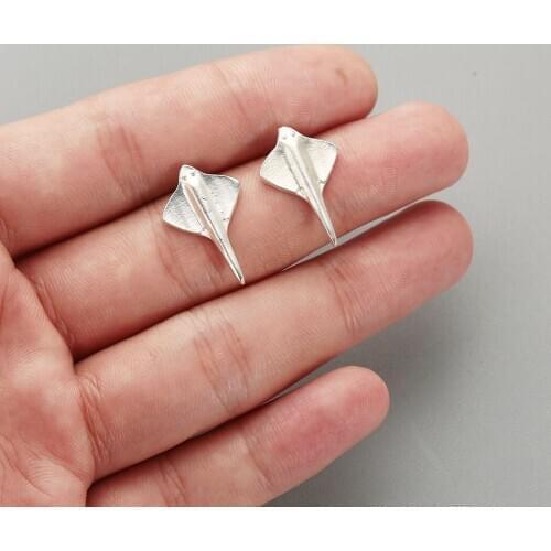 Cxwind Gothic Halloween Bat Earrings Punk Manta Ray Earring Jewelry Fashion Ocean Earrings For Women Statement Brincos