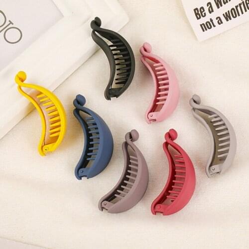 1PC New Cute Candy Colors Banana Shape Hair Claws Women Girls Sweet Hair Clips Ponytail Holder Hairpins Fashion Hair Accessories