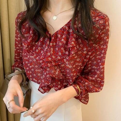 Floral V-neck Wooden Ears Flare Sleeves Three-quarter Sleeve Chiffon Shirt Women 2020 Summer New Korean Loose Top
