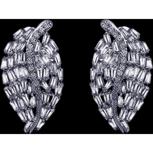 Classic Leaf Shape Woman Stud Earring Prismatic Cutting Swiss AAA Zircon Clusters Cubic Zirconia Diamonds Jewelry LS031702