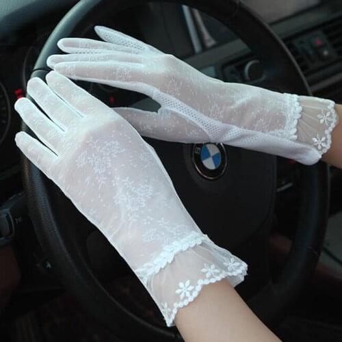 Fashion sexy ice silk touch screen gloves sunscreen ladies anti-UV summer driving anti-skid cycling elastic lace gloves 05A