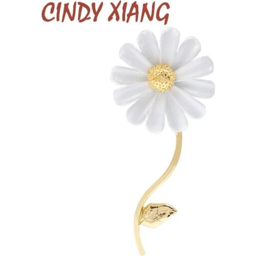 CINDY XIANG New Fashion Enamel White Color Flower Brooches For Women And Men Wedding Party Plants Daisy Brooch Pins High Quality