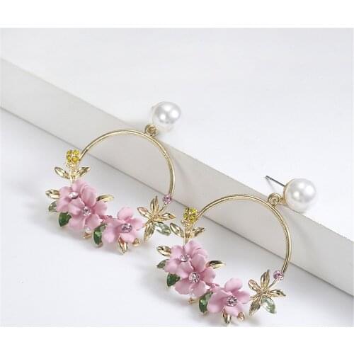 Women Jewelry Pearl Stud Accessories Sweet Pearl Flower Wreath Earrings Party Pendant Female Fashion Long Imitation Earmuffs