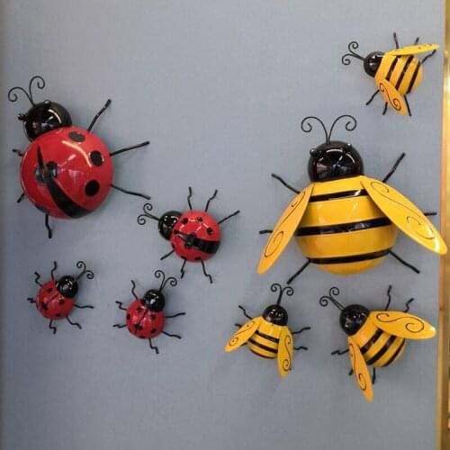 4pcs Creative Bee Ladybug Garden Decoration Insect Statue Countryside Style Metal Outdoor Wall Sculptures Fence Ornament