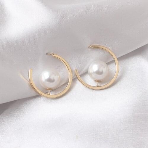 Round Stud Earrings for Women Korean Fashion Imitaiton Pearl Earrings boucle oreille femme unusual earrings Christmas Gift