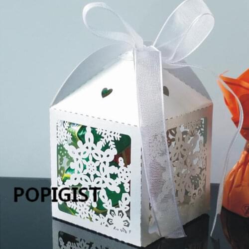 Lwedding favor box gift box Snowflake laser cut christmas candy box chocolate box Birthday party supplies wedding 50pcs
