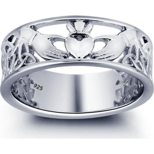 Ladies Fashion Exquisite Wide-Sided Hollow Hand Holding Crown Love Single Ring Ring Jewelry Gifts for Women