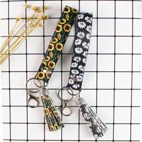 2021 Classic Bag UP Leather Long Tassel Keychain Metal Keychain Key Ring For DIY Leather Craft Clothes Handmade Bags Accessories