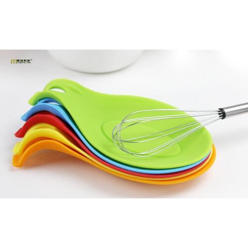 1Pc Silicone Spoon Insulation Mat Silicone Heat Resistant Placemat Drink Coaster Tray hot sale Spoon Pad Kitchen Tools LB 024