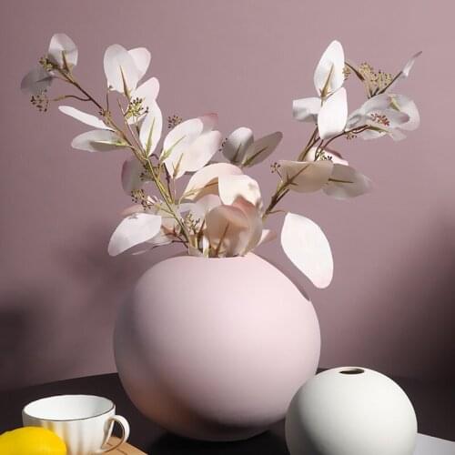 Jingdezhen Nordic Modern Handmade Art Ceramic Ball Vase Living Room Creative Flower Arrangement Vase Home Decoration Ornaments