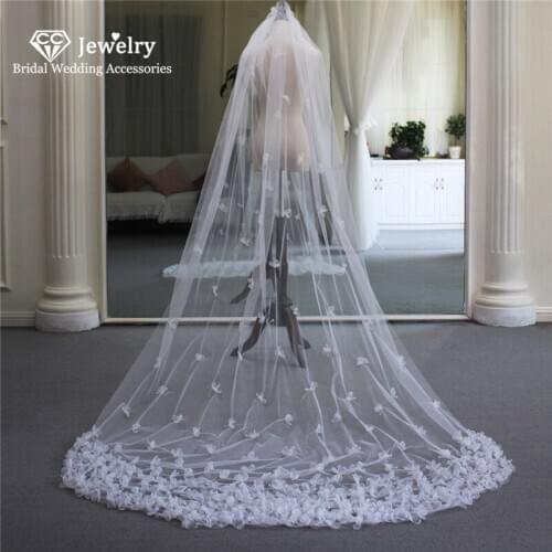 CC Long Wedding Veil With Comb Bridal Jewelry Luxury Hair Accessory Appliqued Edge Tulle Lace 100% Handmade One Layer 300cm V661
