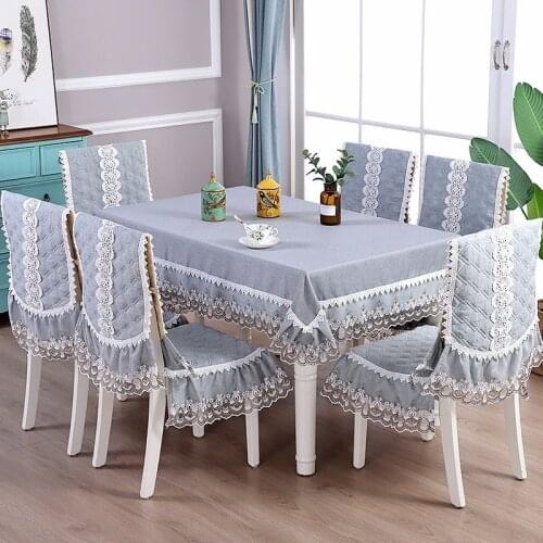 WiseRena Linen Tablecloths On The Table