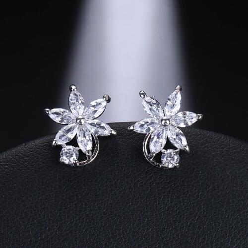 Emmaya Fashion Crystal White Flower Fairy Stud Zircon Earrings Simple Cubic Zirconia For Women Fresh Party Gifts Wedding