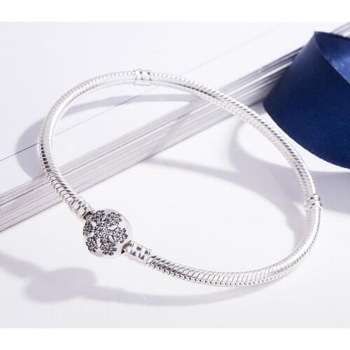 925 Sterling Silver Pan Bracelet Crystal Snowflake Clap Snake Chain Bracelet Bangle Fit Women Bead Charm Fashion Jewelry