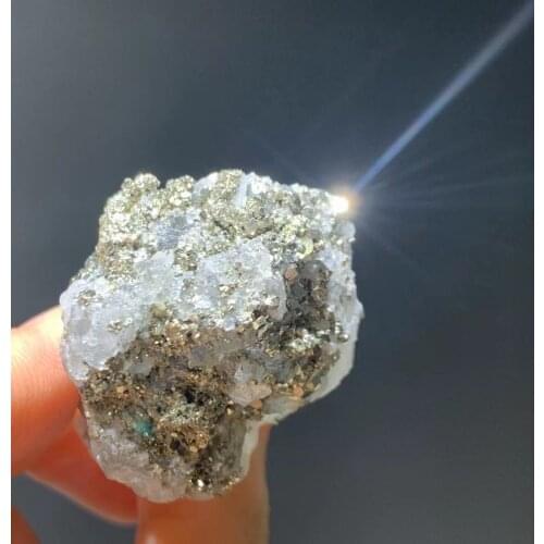 Natural white fluorite and chalcopyrite coexisting raw stone, crystal healing reiqi home decoration stone crystal process