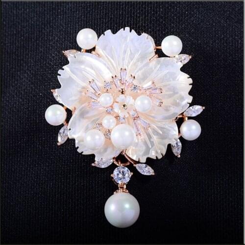 New Natural Shell Rose Brooches for Women Luxury Crystal Pearl Handmade Flower Pin Fashion Zircon Wedding Vintage Jewelry broche