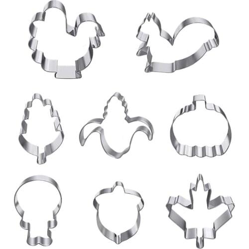 D08D Thanksgiving Cookie Cutters Set Turkey Pumpkin Oak Leaf Corn Maple Leaf Squirrel and Acorn Shapes Stainless Steel Cutter