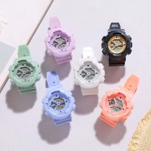 VVW010 Unicorn electronic watch