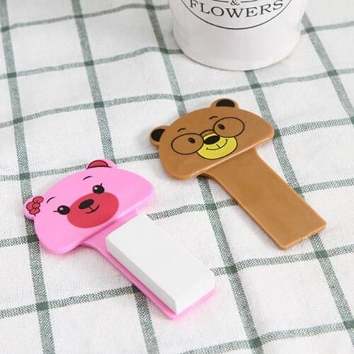 4 pack portable Toilet Seat Lifters convenient to Toilet lid device is mention T F62A