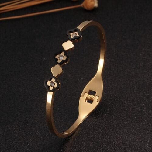 Fashion Cute Flower Gold Plated Women Girls Open Cuff Bangles Stainless Steel Luxury Charm Wedding Party Bangles Birthday Gift