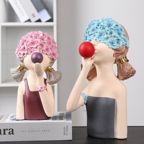 Nordic Light Luxury Resin Bubble Girl Sculpture Ornaments Living Room Wine Cabinet Desktop Furnishings Crafts Valentine Day Gift