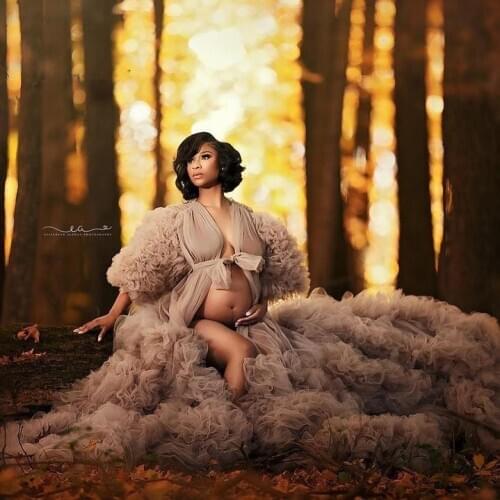 Lush Fluffy Ruffles Half Sleeves A-line Pregnant Women Dress Long Robes To Photography Luxury Mesh Open Front Maternity Gowns