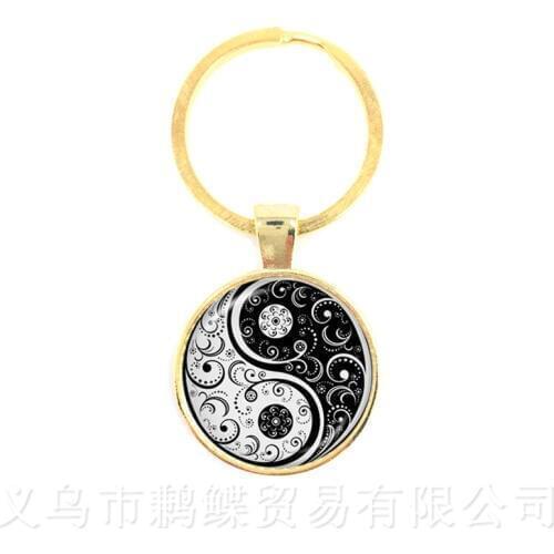 2018 New Tai Chi Yin Yang Keychains 25mm Round Glass Art Black White Design Ethnic Keyring For Men Women Gift Jewelry