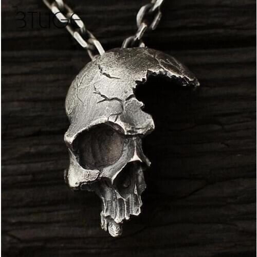 Fashion Vintage Half Skull Pendant Necklace Men Women Gothic Hip Hop Metal Skull Long Neckace Jewelry