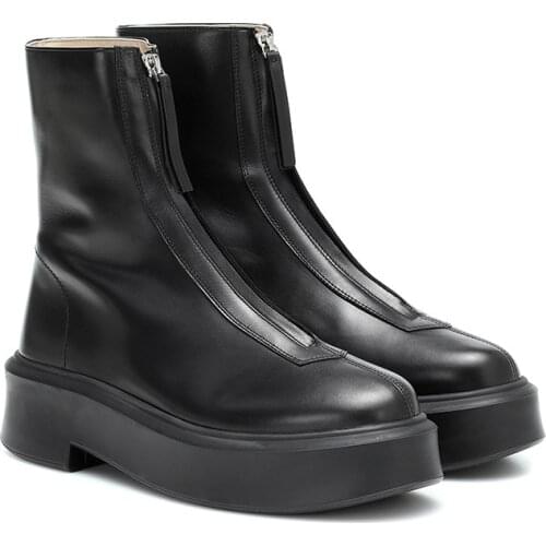 2020 Autumn winter new female boot front zipper Martin boot round head thick heel lift British style slimming boot motorcycle