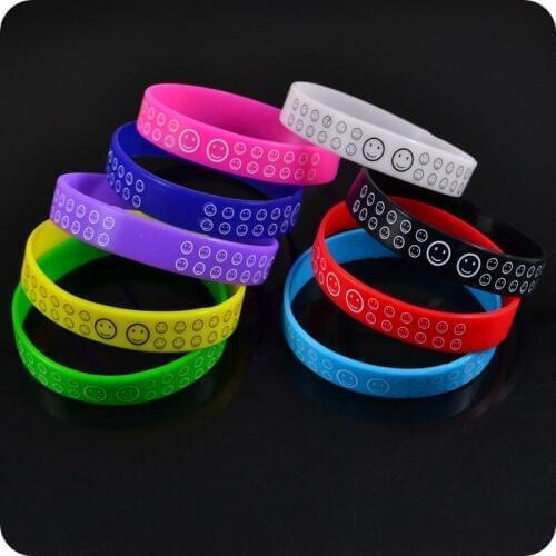 New Design 50x Smile Face Silicone Bracelet Mix Colors wristband Fashion jewelry Children Girls Party Gift