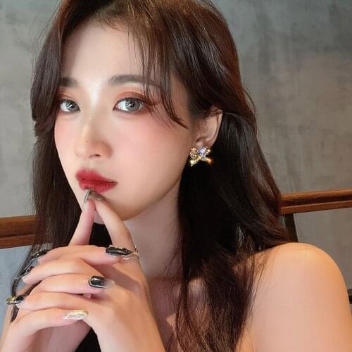 TIMEONLY Japan Fashion Hollow Bowknot Bling Bling Crystal Stud Earring for Women Girls Charms Earring 2021 New Jewelry Hot Sale