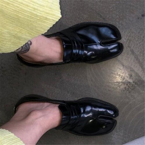 Split Toe Casual Women Shoes Black Patent Leather Chaussure Femme Lazy Tabi Loafers Pumps Low Heels Ladies Shoes Zapatos Mujer