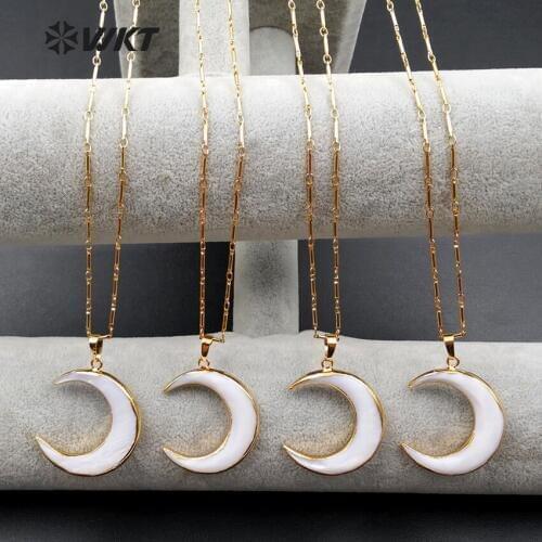 WT-N972Wholesale 10 pieces / lot natural shell horn necklace High quality moon necklace gold electroplate for women jewelry 35mm