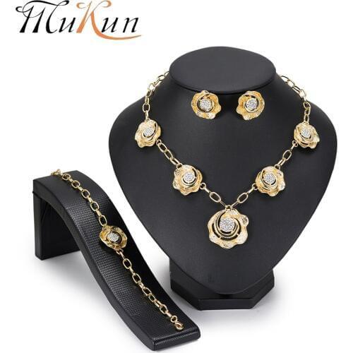 MuKun African Beads Jewelry Set Gold Color Flower White Imitated Crystal Jewelry set Women Wedding Necklace Bracelet Earring Set