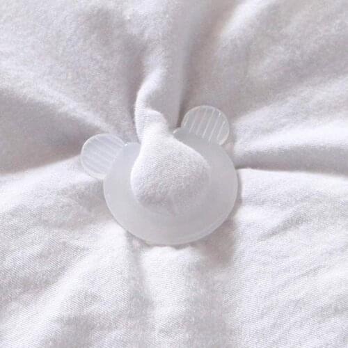 4Pcs Duvet Comforter Clips Bed Duvet Fastener Home Holder Sheet Clip Quilt Gripper Blanket Cover Gadgets Bed Duvet Donuts Holder