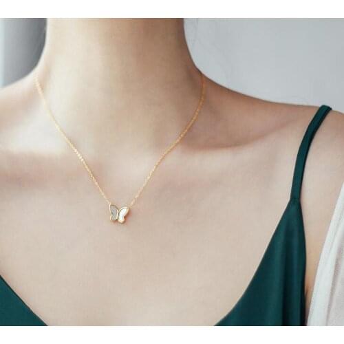 White Butterfly Pendant Necklace for Women Elegant Gold Colors Womens Choker Necklace Trendy Simple Wedding Gift Jewelry
