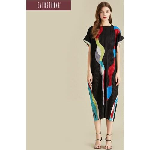 2021 Summer New woman Printed dress Miyak Pleated Fashion Loose plus size One Slash Neckshort sleeve dress Tide