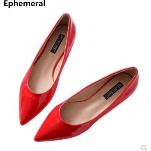 Ladies Plus Size 44 34 Flats Pointed Toe Patent Leather High Quality Slip-Ons Withe Bow Shallow Mouth Fashion 2018 Simple Shoes