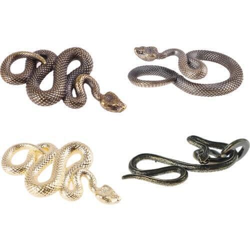 1PC Snakes Keychain Brass Handmade Key Chain Fashion Animal Snake Key Ring HandBag Pendant New Arrival