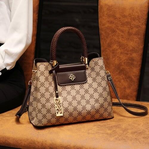 2021 New Fashion Large Capacity Casual Totes High Quality Bucket Shoulder Messenger Bags Women Purse and Handbags Sac A Main