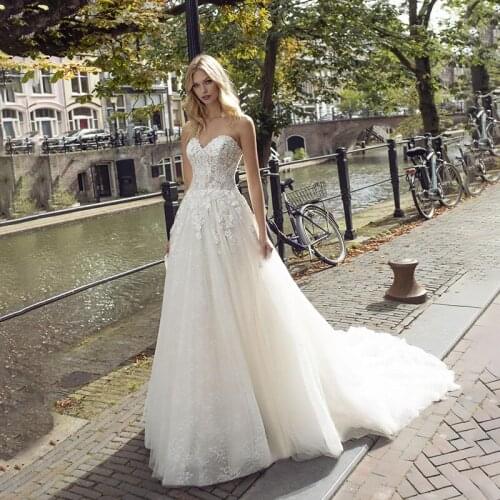 Eleglant Tulle A Line Wedding Dresses Scoop Neck Long Sleeve Lace Applique Bridal Gowns Custom Made
