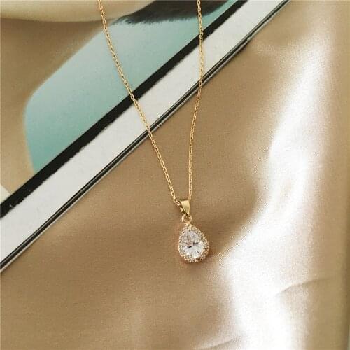 New Classic Gold Color Plating Teardrop Clear Zircon with Paving Around Delicate Necklace For Women Girl Elegant Party Jewelry