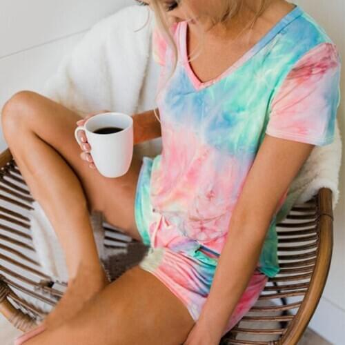 European and American casual womens wear V short-sleeved T shirt tie-dyed loose shorts two suit