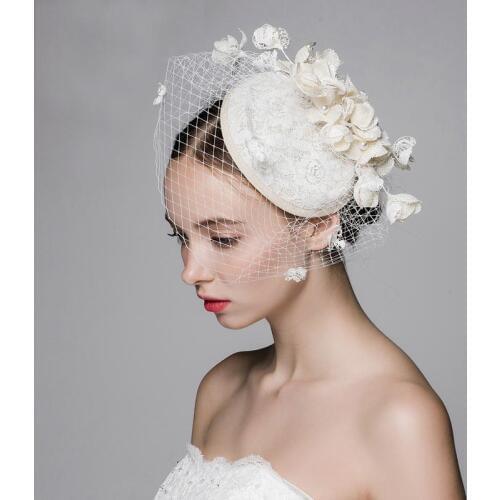 Original Design Ivory Beige Wedding Veil Hats With Pearl and Flower Decoration Romantic Wedding Party Small Bridal Hats