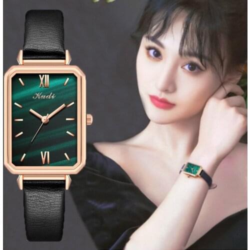 Top Brand Luxury Watches for Women Fashion Square Ladies Quartz Watch Bracelet Set Green Dial Simple Leather Gold Watch Women