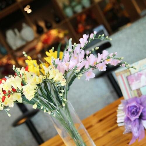 Artificial Flower Hight Quolity Freesia Fake Flower for Home Living Room Wedding Garden Christmas Party Decoration 73cm