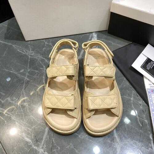 Solid Color Fashion Flat Sandals Casual Beach Outdoor Hook& Loop Slippers Popular 2020 New Luxury Designer Summer Womens Shoes